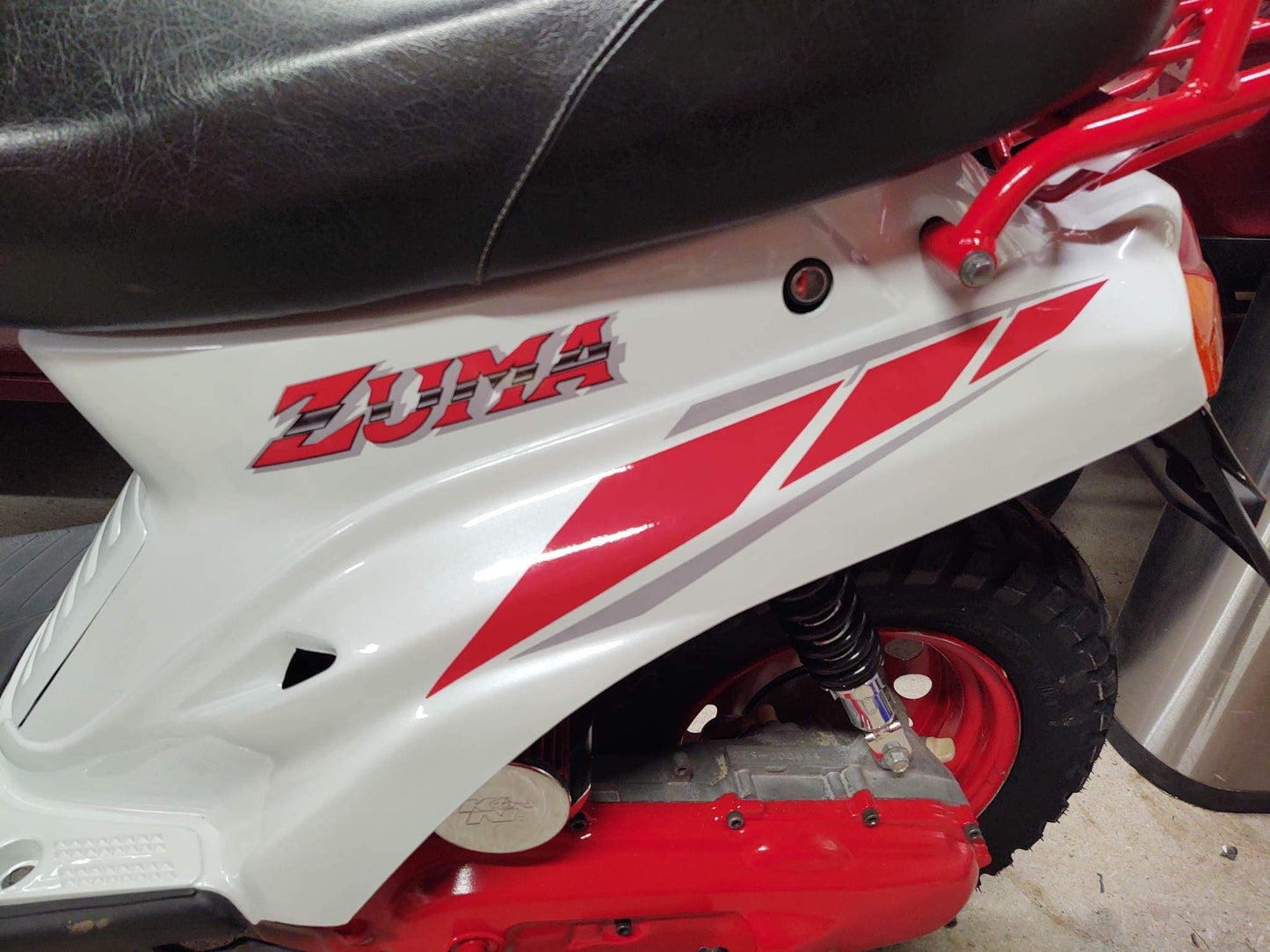 Yamaha Zuma Decal 2001 with rear Graphic