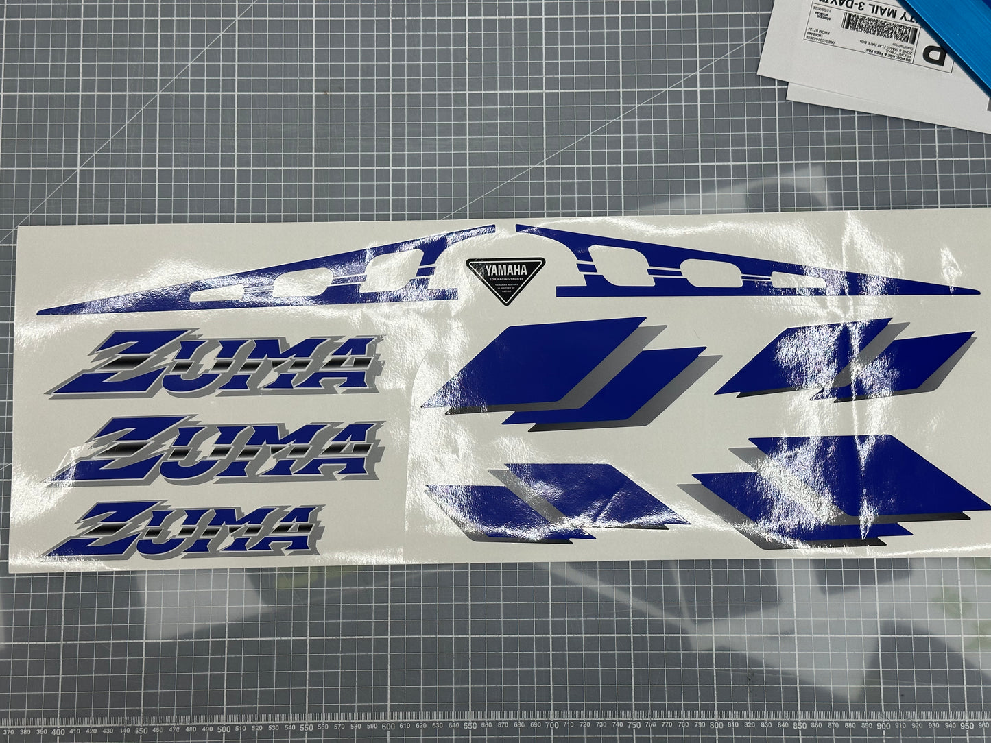 Yamaha Zuma Decal 89-01 with rear squares