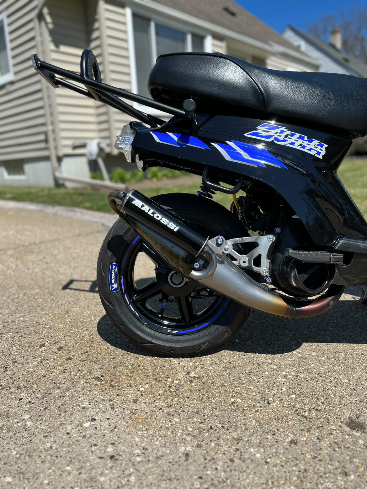 Yamaha Zuma Decal 89-01 with rear squares